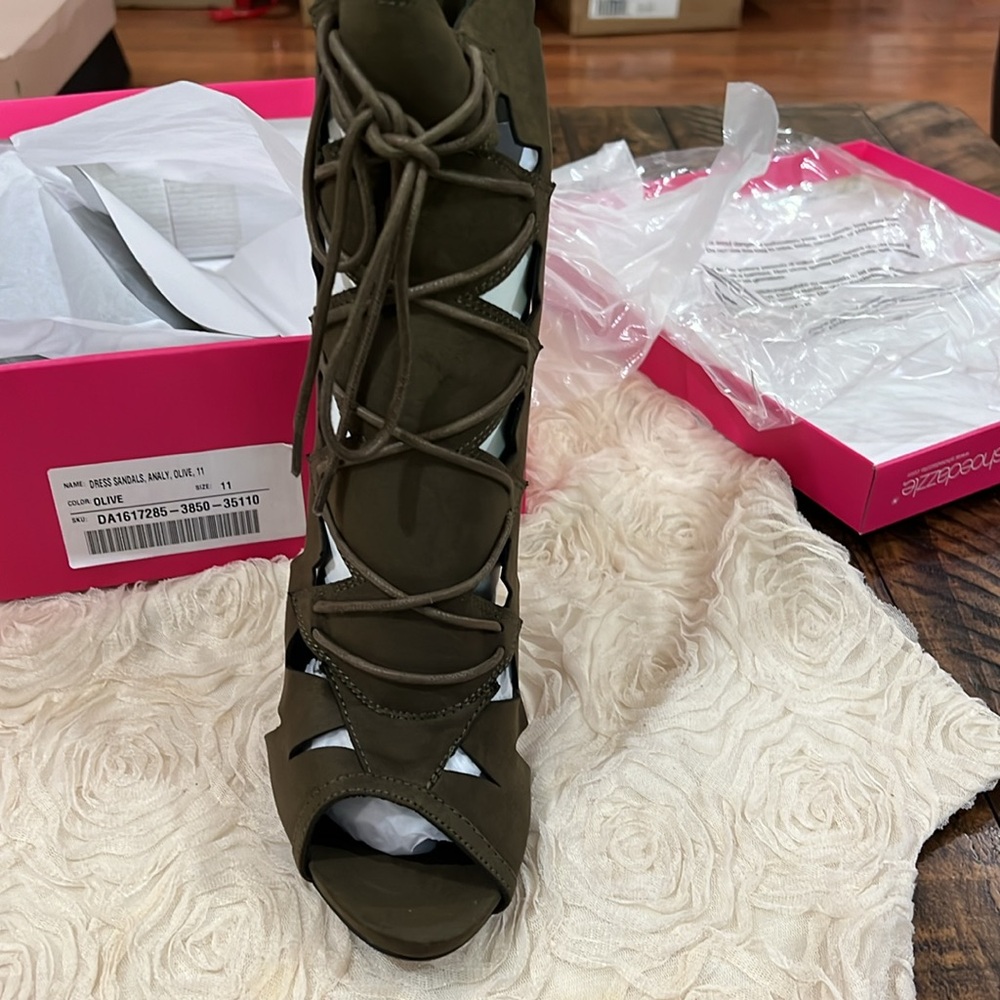 Olive cutout lace up stiletto boots size 11 - Picture 3 of 6